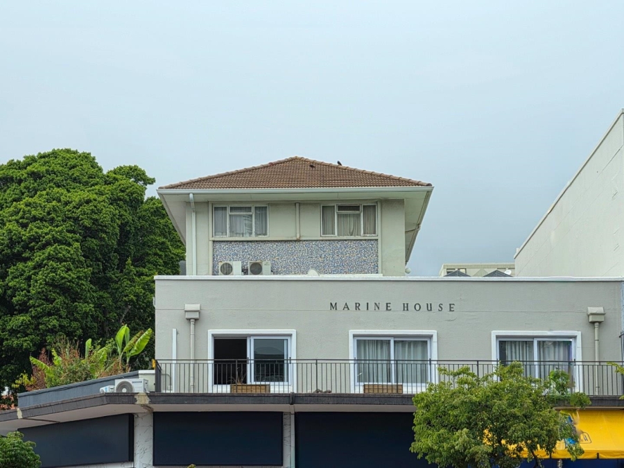 1 Bedroom Property for Sale in Sea Point Western Cape